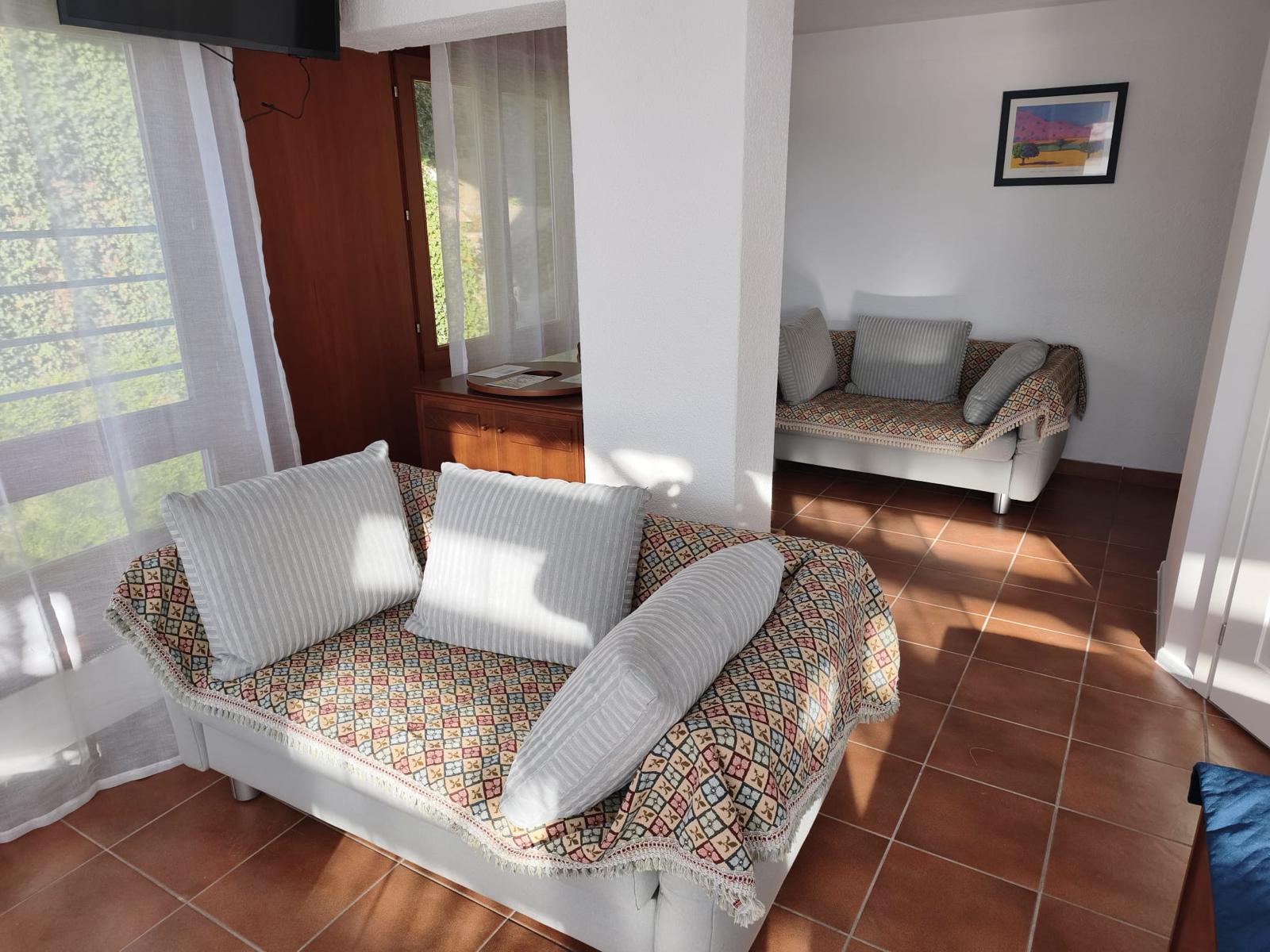 WhatsApp Image 2026-03-31 at 14.02.00 (3)